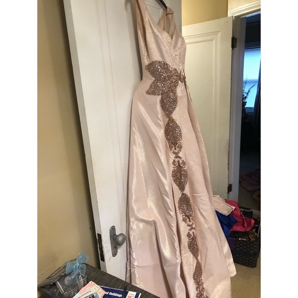 Dress - Picture 3 of 8